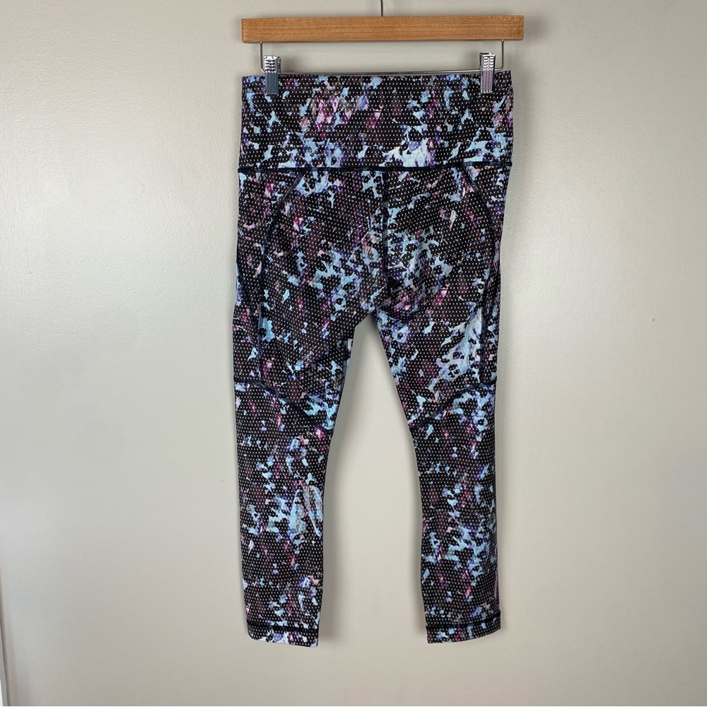 LULULEMON Run: Top Speed Crop * Full on Luxtreme Floral Tranquil Blue Black 6